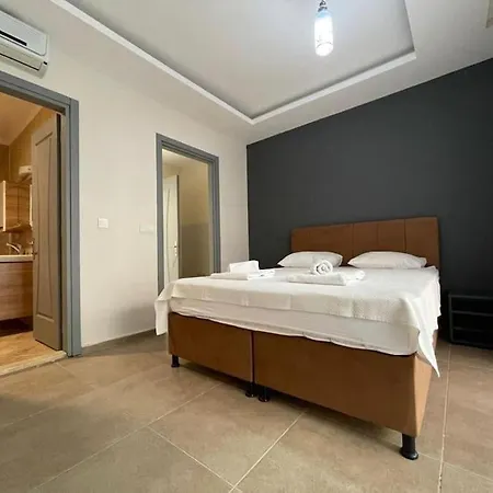 Ela Goecek'te Oezel Havuzlu Luex Villa Fethiye